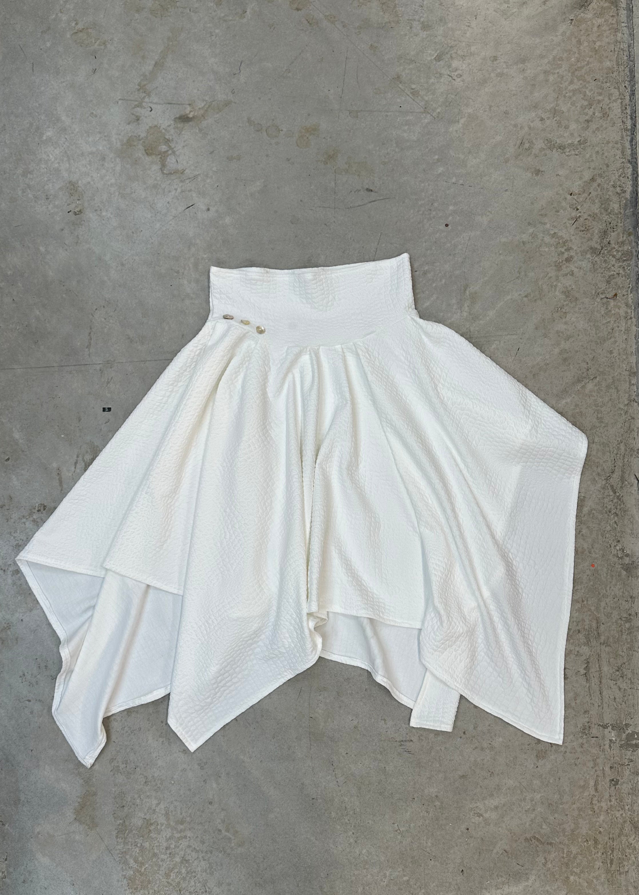 FLOWY FAIRY BUTTON SKIRT