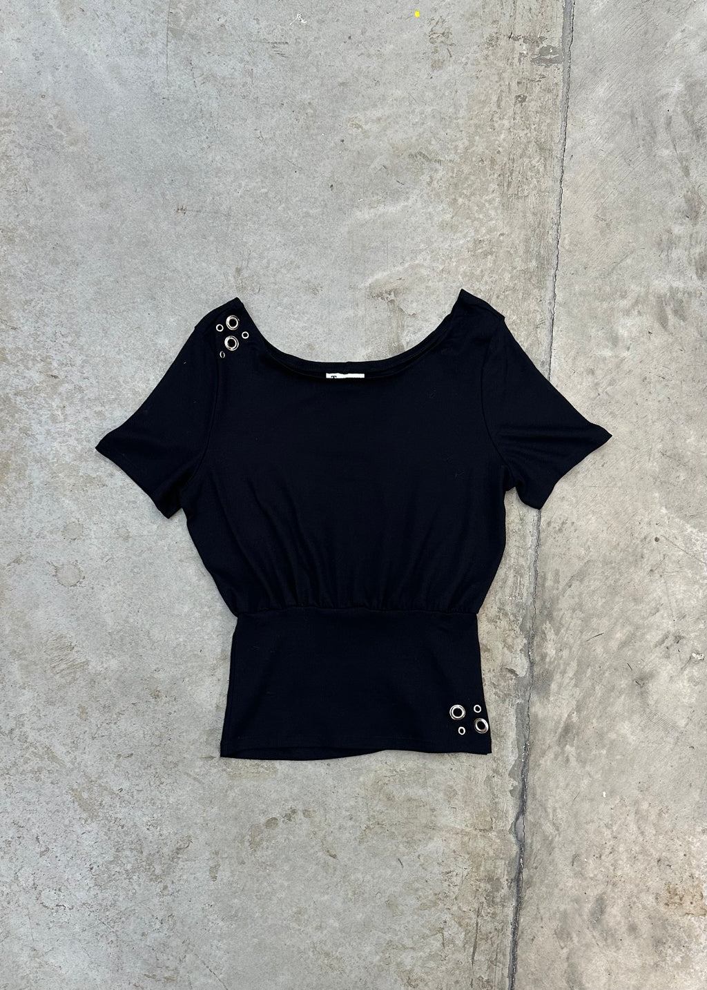OFF SHOULDER BLACK GROMMET TOP