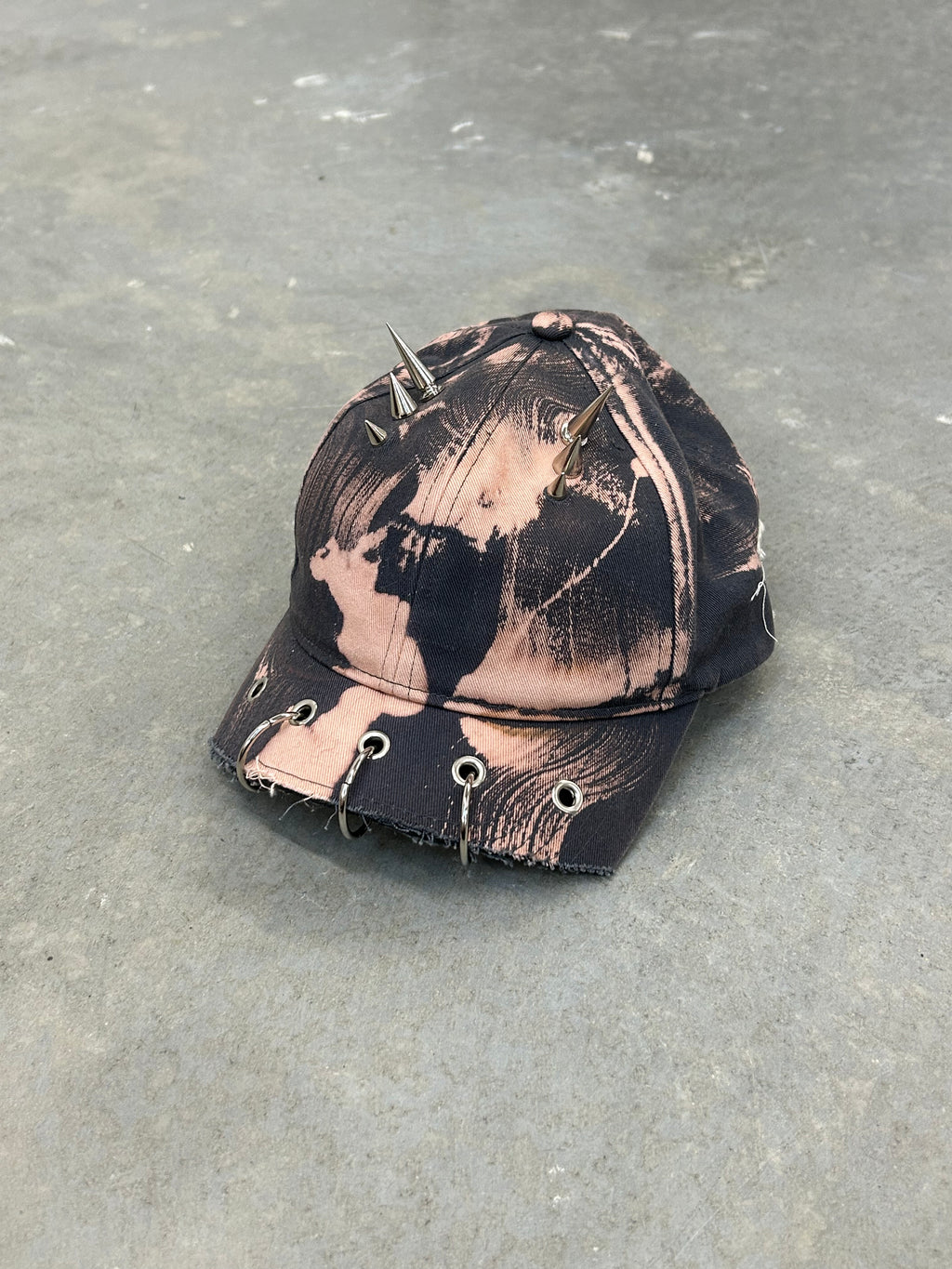 CROPPED 'SPIKES' CAP