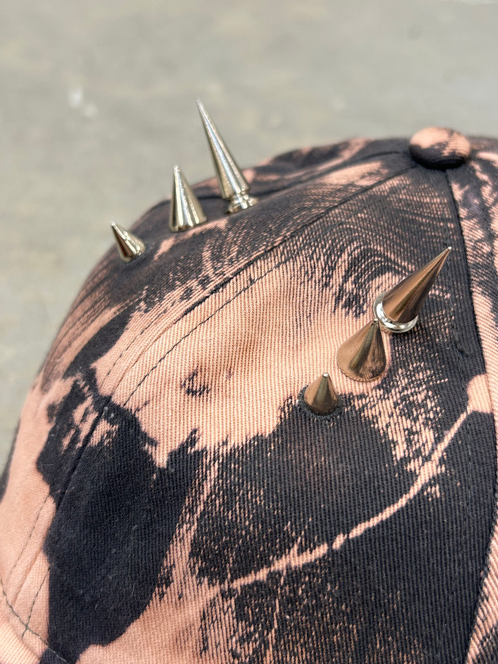 CROPPED 'SPIKES' CAP